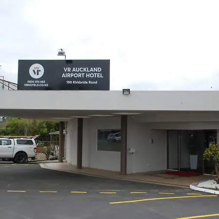 Aero Auckland Airport-3